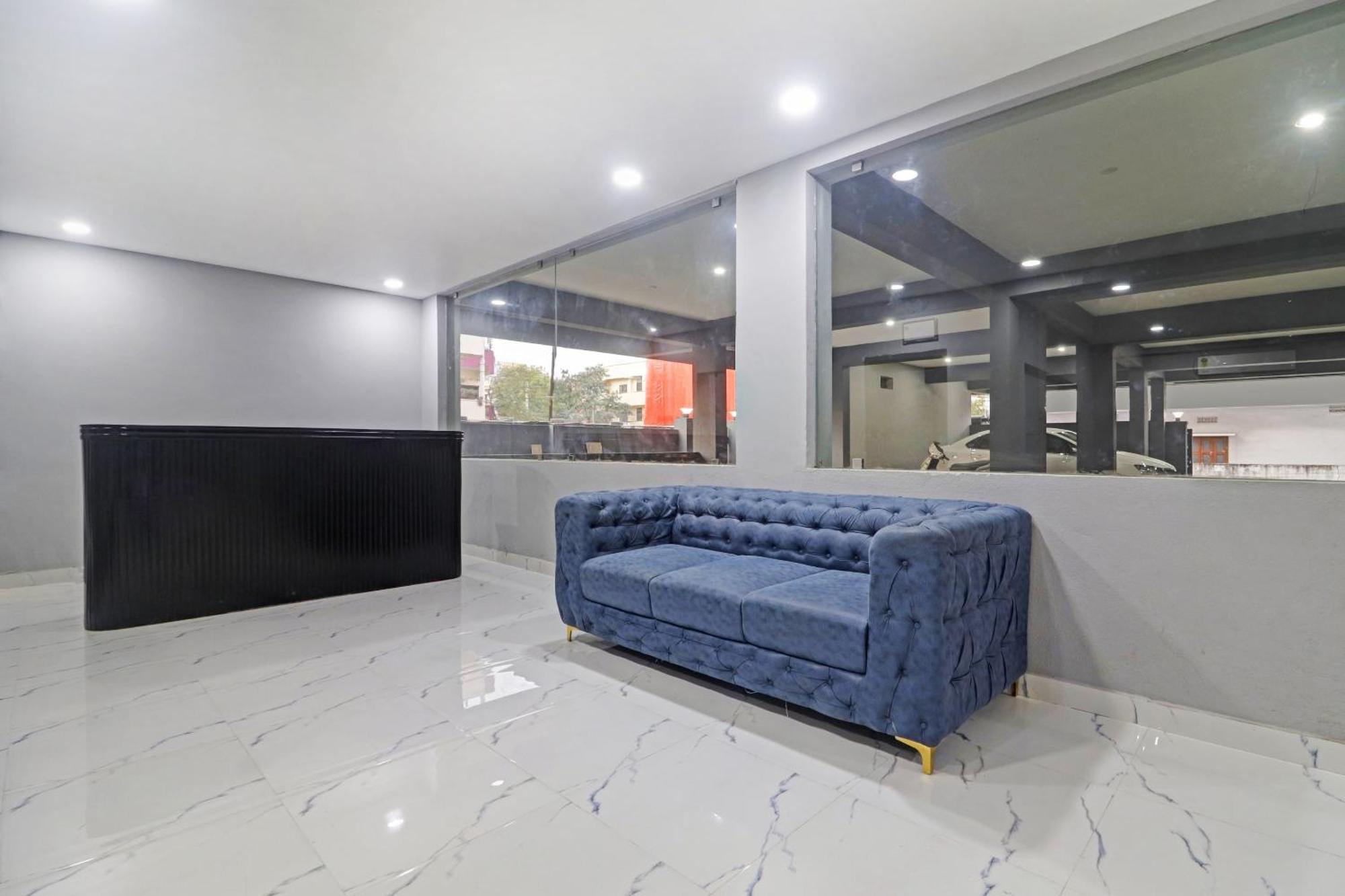 Townhouse Che Sigma Hotel Hyderabad Ngoại thất bức ảnh
